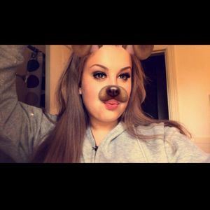 Meet your Posher, Nadia